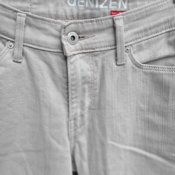 Denizen Levis Tan Cropped Jeans  See Measurements - Picture 9 of 10